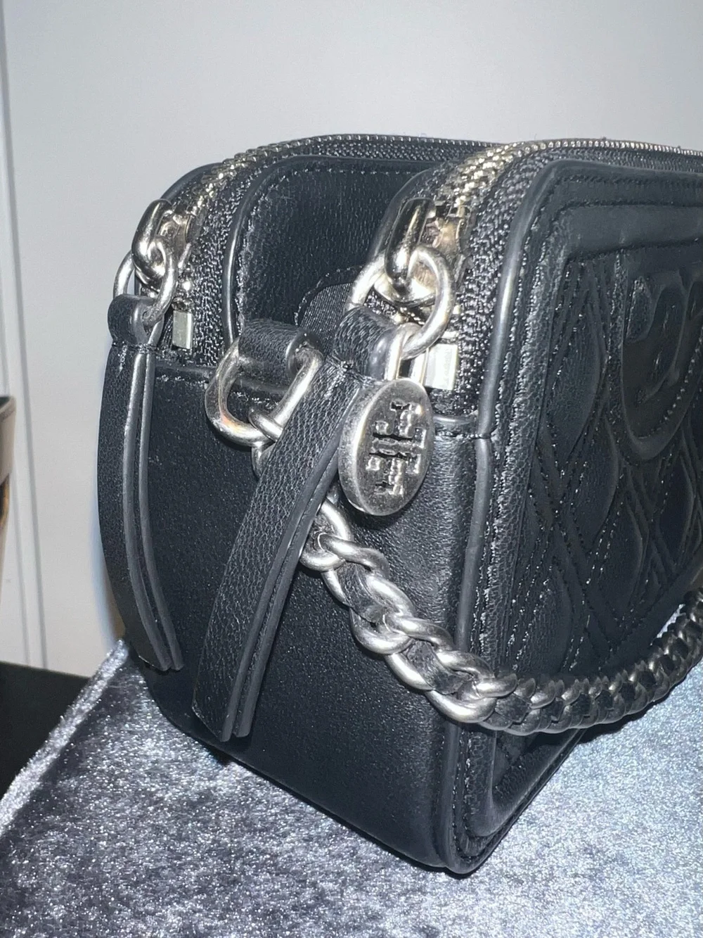 Tory Burch authentic exellent